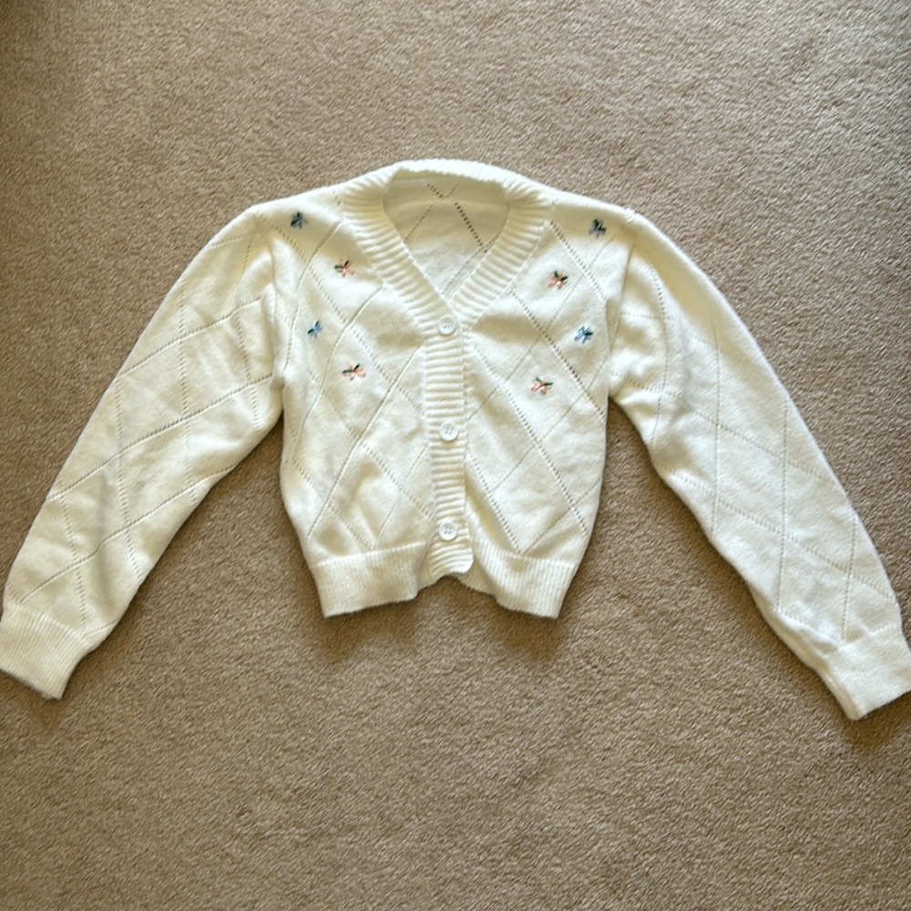 YesStyle Cream Floral Button Cardigan